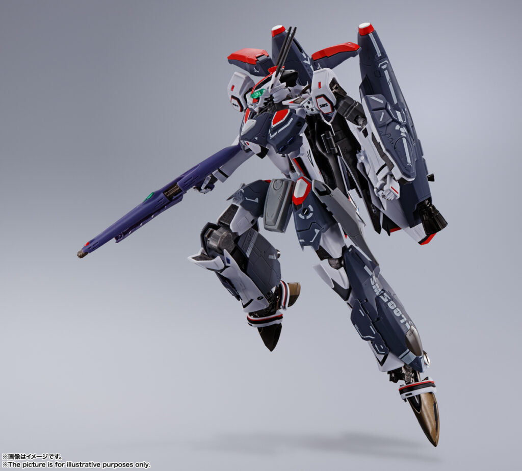 BANDAI VF-25F Super Messiah Valkyrie (Alto Saotome Use) Revival Ver.[Macross Frontier] **Empaque dañado por paquetería**