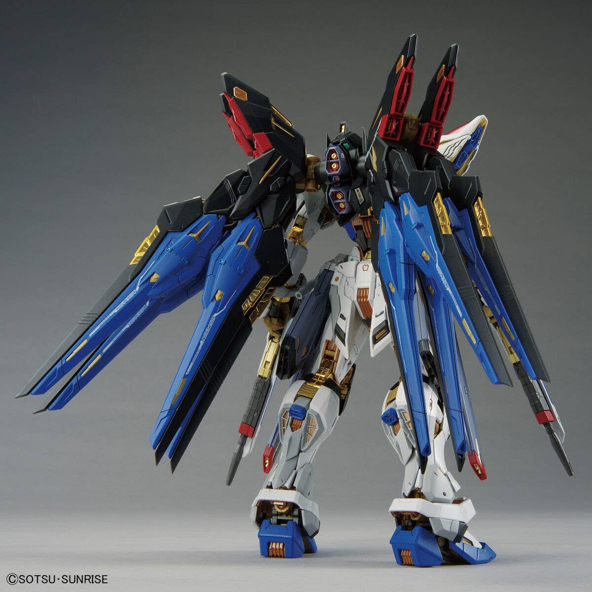 BH MGEX 1/100 STRIKE FREEDOM GUNDAM
