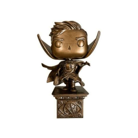 Funko Pop! 1011 Supreme Strange Statue [Doctor Strange in the Multiverse of Madness] - Exclusive Marvel Collector Corps