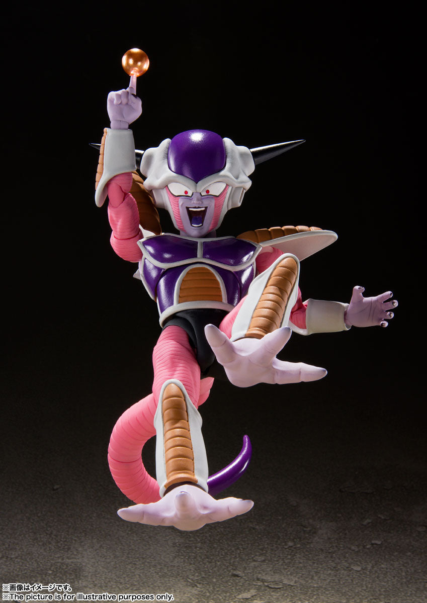 S.H.Figuarts Freeza First Form & Frieza Pod Set